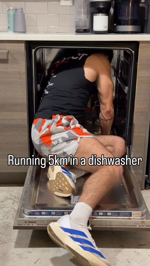Day 190: Running 5km in my dishwasher #5k #running #runner #comedy #funny