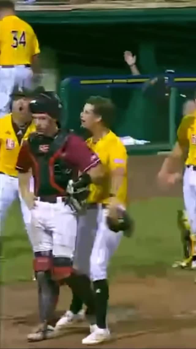 #35 on Southern Miss bumps the catcher after the walk-off grand slam and #32 on Troy comes to his catcher’s defense

#baseball #collegebaseball #collegesports