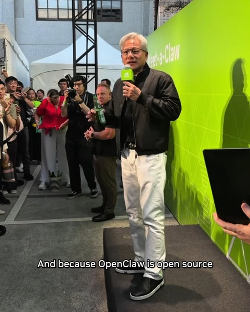 Just hours after touching down in Taipei, Jensen made sure to stop by Meet-a-Claw 🦞, where developers are getting hands-on with autonomous agents.

Consider #NVIDIAGTC week officially started. ✅