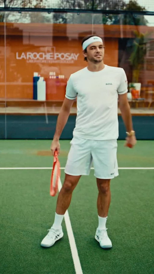 From training to tournaments, @larocheposayusa Anthelios UV Pro-Sport Spray is my go-to sun trusted protection. Designed to stay put in high intensity activities, this is a top performing sunscreen for top performing players.