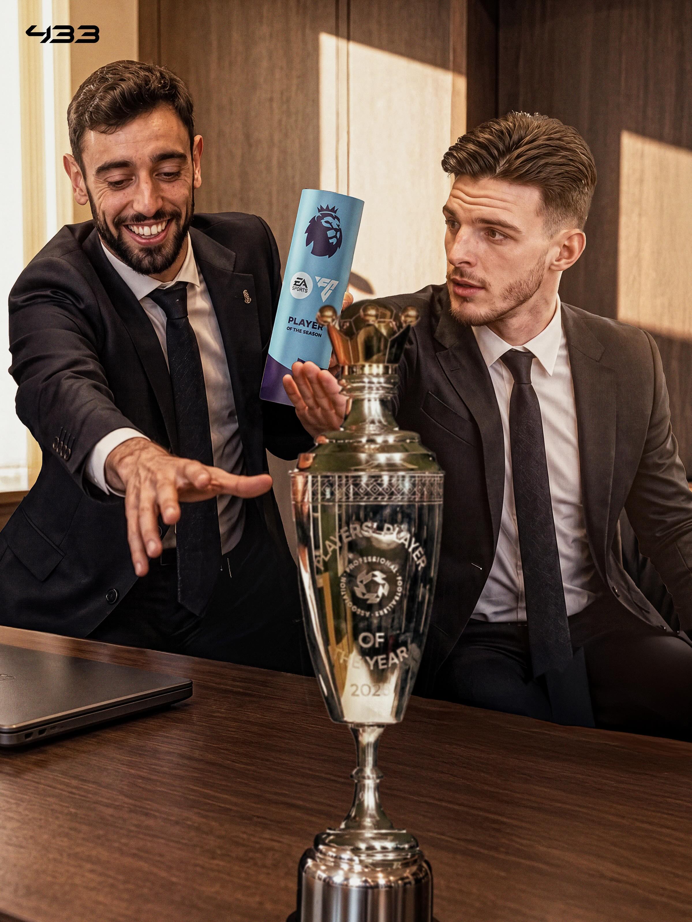 🚨 𝐁𝐑𝐄𝐀𝐊𝐈𝐍𝐆: After winning the 2025-26 Premier League Player of the Year award, Bruno Fernandes is now the 𝗙𝗔𝗩𝗢𝗥𝗜𝗧𝗘 to win the PFA Players’ Player of the Year award as well 🏆🏆

According to the bookmakers, Bruno has an 81% chance of winning it. 👀

The PFA Players’ Player of the Year is voted for by the Premier League players themselves and will be awarded in August 2026. 🗓️