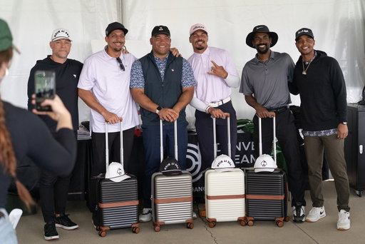 Our 2026 tournament champs! Congrats @jsimms1119 @jensenfeggins and squad. Thanks for your continuous support of the Denver Dream Center. 🙌 …now can someone review their scorecard please? @denverdreamcenter