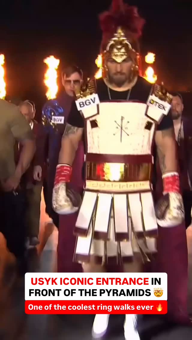 Oleksandr Usyk got introduced in front of the Pyramids of Giza for his fight with Rico Verhoeven 😮🔥

🥊 Live on @daznboxing #UsykRico