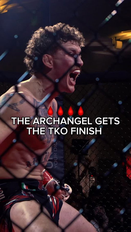 @carch170 ends the fight with huge ground and pound shots
