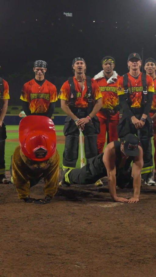 We just can’t get enough of this trend 💪

#firefighters #bananaball #pushuptraining #pushuptrend #baseballboys