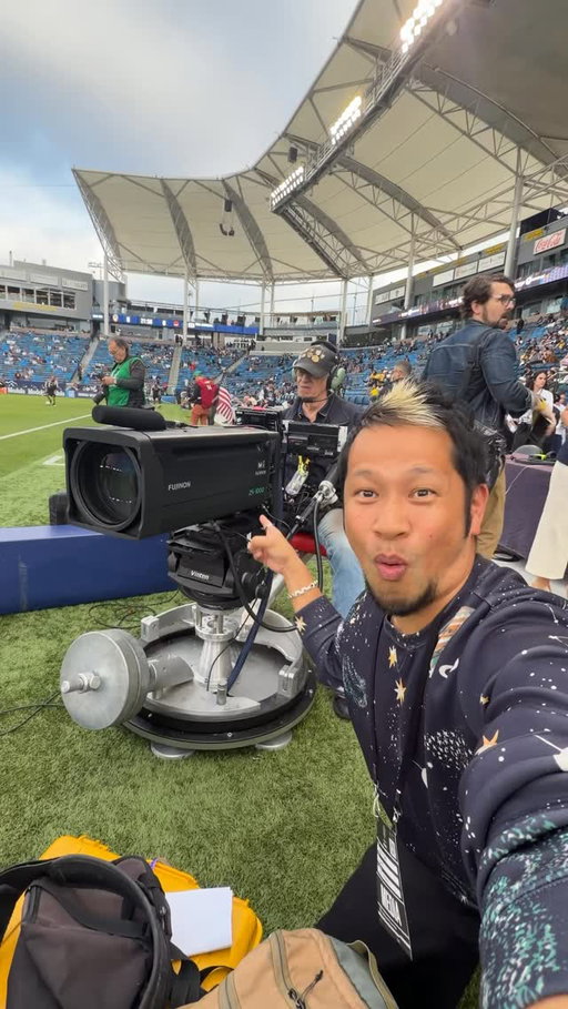 The iPhone JUST MADE HISTORY! @appletv just broadcast the first major professional live sporting event shot ENTIRELY on iPhone 17 Pro. The ENTIRE game. Every angle. 15 iPhone 17 Pro Max cameras. A huge step for technology and video production. Check out the behind the scenes at the @lagalaxy vs @houstondynamo @mls game! Thanks to @apple for the invite! #shotoniphone #iphone17promax #mls #apple #lagalaxy