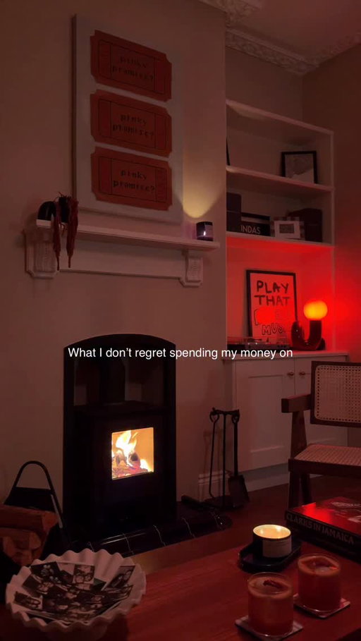Can’t beat a cosy evening at home 

#interiordesign #apartmentdecor #interiorinspo #aesthetichome #londonlife