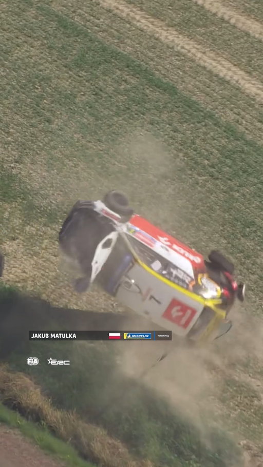 🚨 ANOTHER DRAMA 🚨

Jakub Matulka and Damian Syty roll in SS14 💥

Crew OK ✅

#FIAERC #ERCRoyalRally
