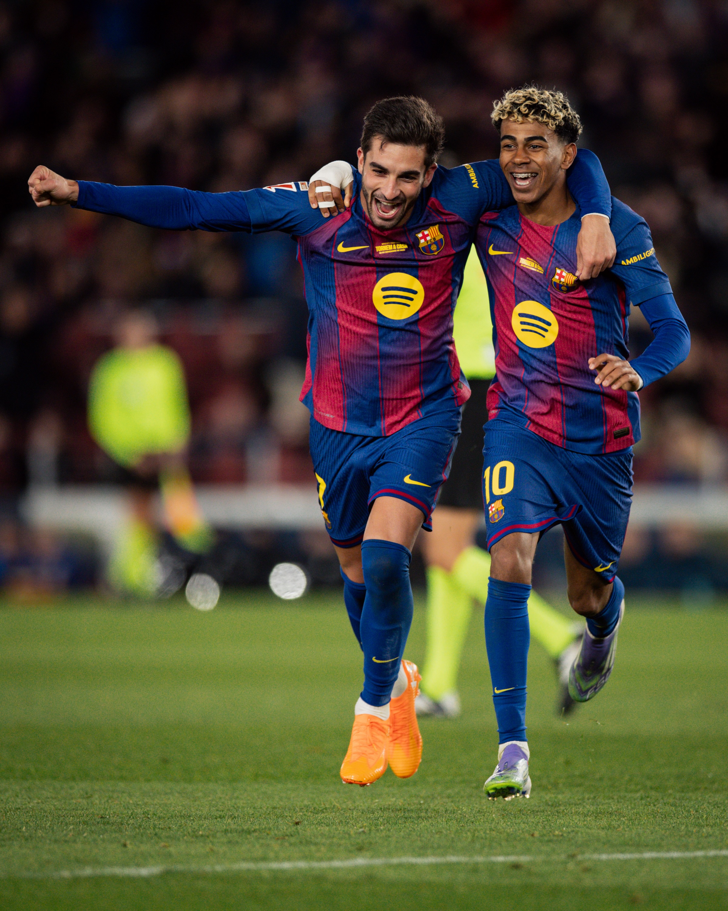 𝐃𝐎𝐔𝐁𝐋𝐄 𝐙𝐀𝐑𝐑𝐀 𝐓𝐑𝐎𝐏𝐇𝐘. 🏆🏆
Ferran Torres and Lamine Yamal finish as LaLiga’s top national scorers with 16 goals each. 🔥