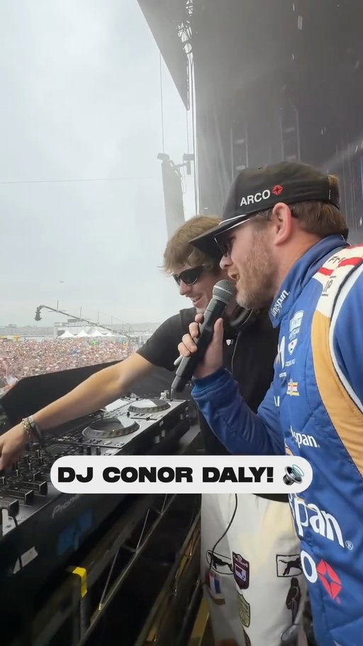 @conordaly22 has the Snake Pit ROCKIN’ 🤘