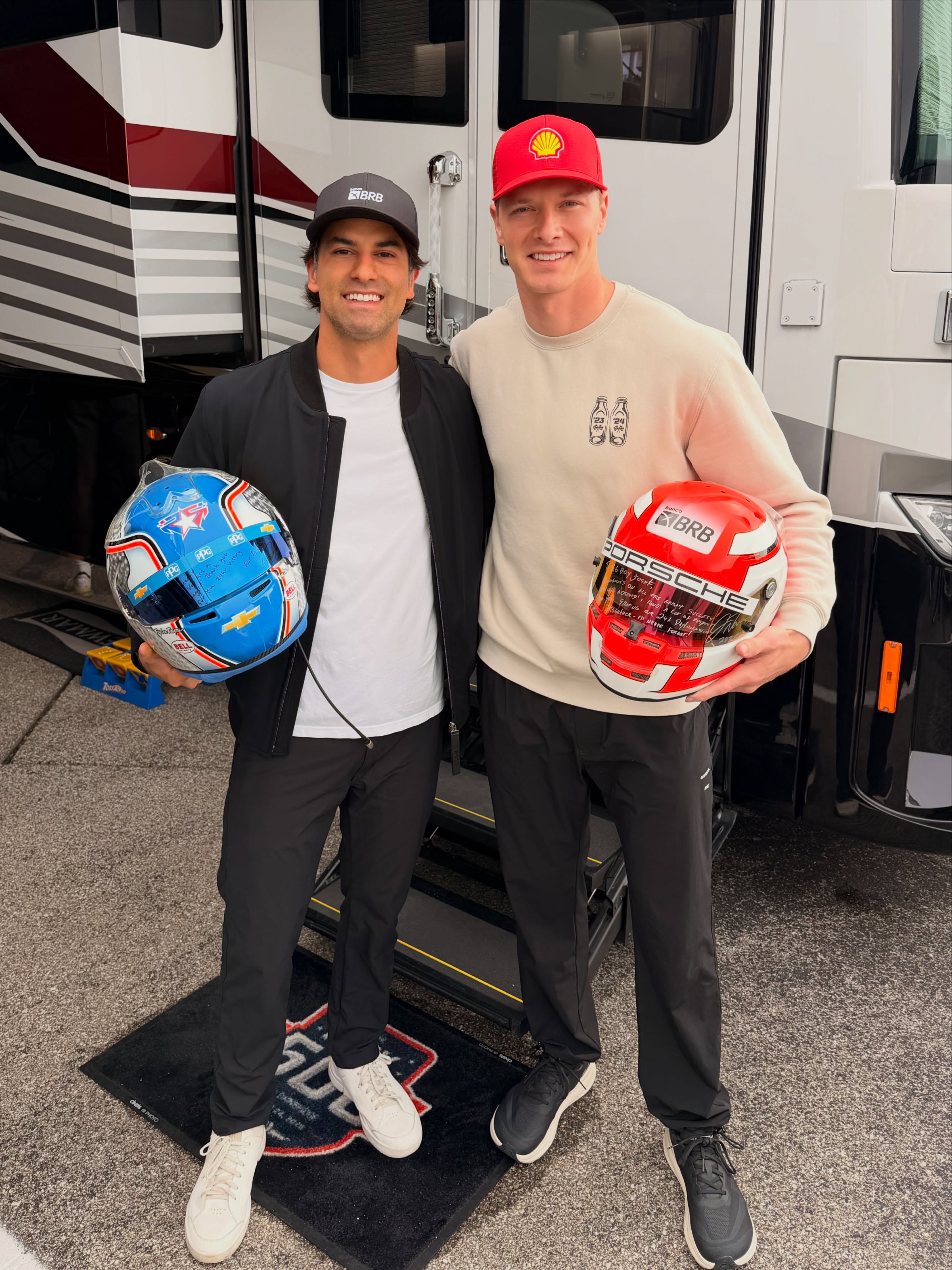 Race day at the Indy 500! What a privilege to swap helmets with @josefnewgarden 

So much respect. Winning the Rolex 24 at Daytona together is something I’ll never forget