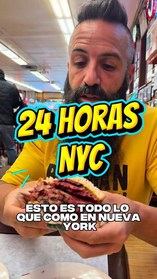 Esto es todo lo que como en mi segundo día en Nueva York

🥪 Sándwich de Pastrami de @katzsdeli 

🥐 Cinnaon Roll de plátano de @sundaymorningcinnamonrolls 

🍩 DO-Nut de maracuyá de @supermoonbakehouse 

🍔 La double cheeseburger de MIKE Puma en @gothamburgersocialclub 

🍰 caja clásica de tiramisú en @mammamisuny 

🧀 Macarrones con queso de un sitio que no me acuerdo

🍪 Una galleta de @petitchou.nyc 

🍔 La hamburguesa exclusiva de @sipandguzzlenyc 

🍪 Galletas de @levainbakery 

🍕 La pizza de nduja de @ceres.nyc 

🍔 La hamburguesa de @theportraitbarnyc 

Sígueme para saber lo que como el tercer día

Esto es lo que hacemos cada día en nuestras experiencias de LA RUTA DE LOS MAPACHES por Nueva York. 
Me acompaña:
@divitolife 
@mrfrankiesfood 
@zampi_news 
@dualityburger 
@gula.rest 
@pacorosapremium 
@bblarsenal 
@tegustalatoxica 
@burguitostgn 
@ruizgarcia1994 
@algodiferente.vlc 

Si te quieres venir con nosotros el año que viene apúntate en la web de larutadelosmapaches.com