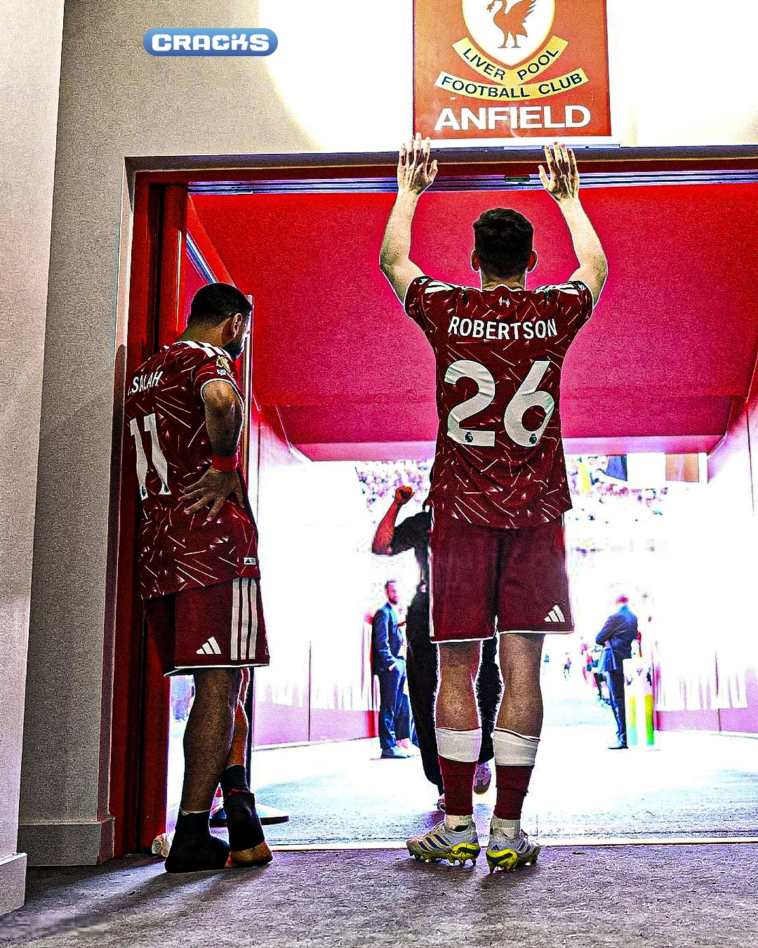 🥺❤️ ESTA FOTO LO DICE TODO

👋 Mohamed Salah y Andy Robertson se despidieron de Anfield y del Liverpool después de 9 temporadas inolvidables

🏆 Se marchan dejando:
✨ 9 títulos
🔴 Una era histórica