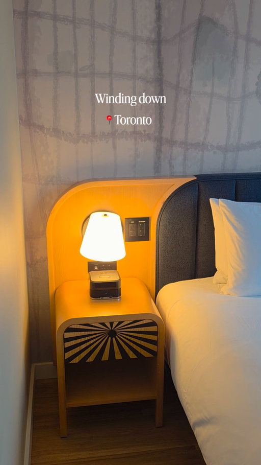 The best part after a full day in Toronto 🛏️

#ToorHotel #ToorHotelToronto #Staycation #DowntownToronto #StaywithStyle