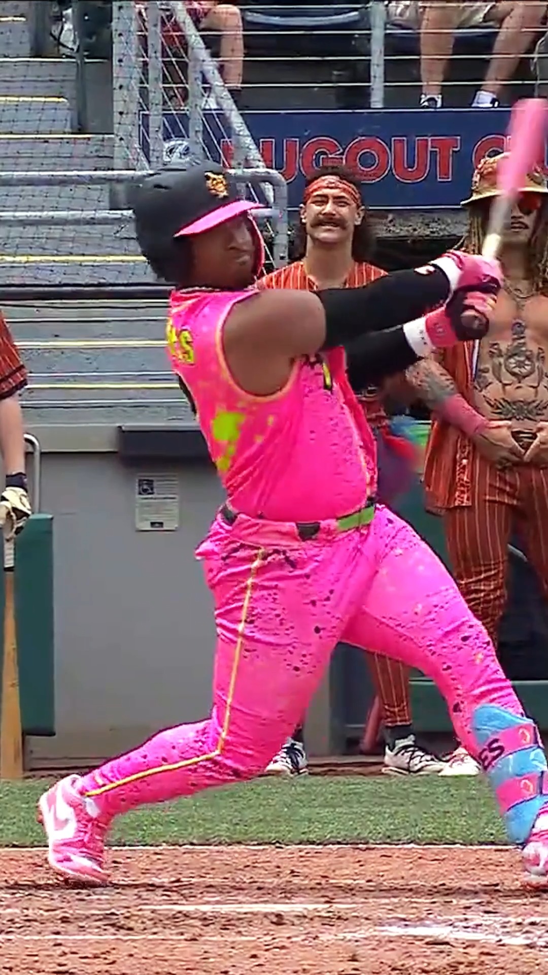 TJ Reeves just hit the FIRST grand slam in Banana Ball HISTORY (not including Showdowns) 💣