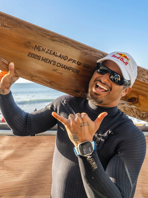 Italo is back! A huge congrats to the 2026 New Zealand Pro champ! @italoferreira 🔥😎 📸 @hampositive