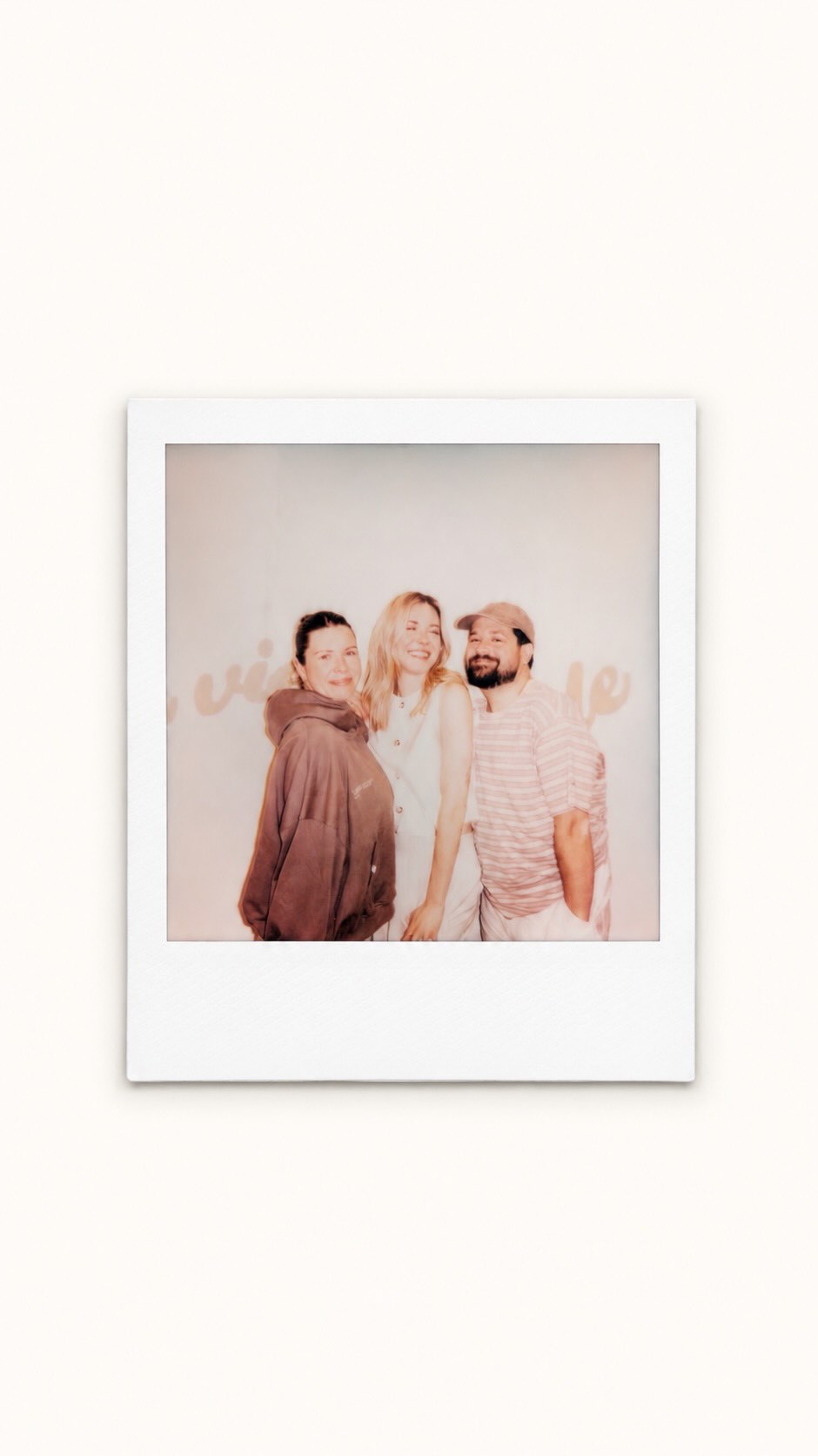 @sabcournoyer nous partage sa vision du bonheur et on est pas mal d’accord avec elle! 

L’épisode est disponible partout 🎧