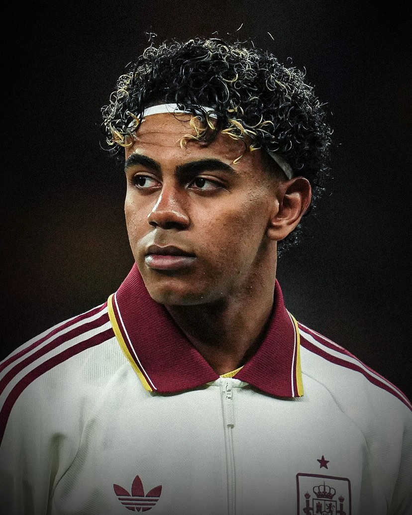 I can’t lie… something special about seeing so many Barcelona players all being called up to the Spanish national team 😮‍💨🇪🇸

Joan García, Cubarsi, Eric García, Pedri, Gavi, Dani Olmo, Lamine Yamal, Ferran Torres all included in the 2026 World Cup squad. 

Takes me back to when we had the likes of Pique, Busquets, Villa, Xavi, Iniesta and Puyol carrying the national team…

Spain 🤝🏽 Barcelona… heritage. Will Spain win the 2026 World Cup? 👀