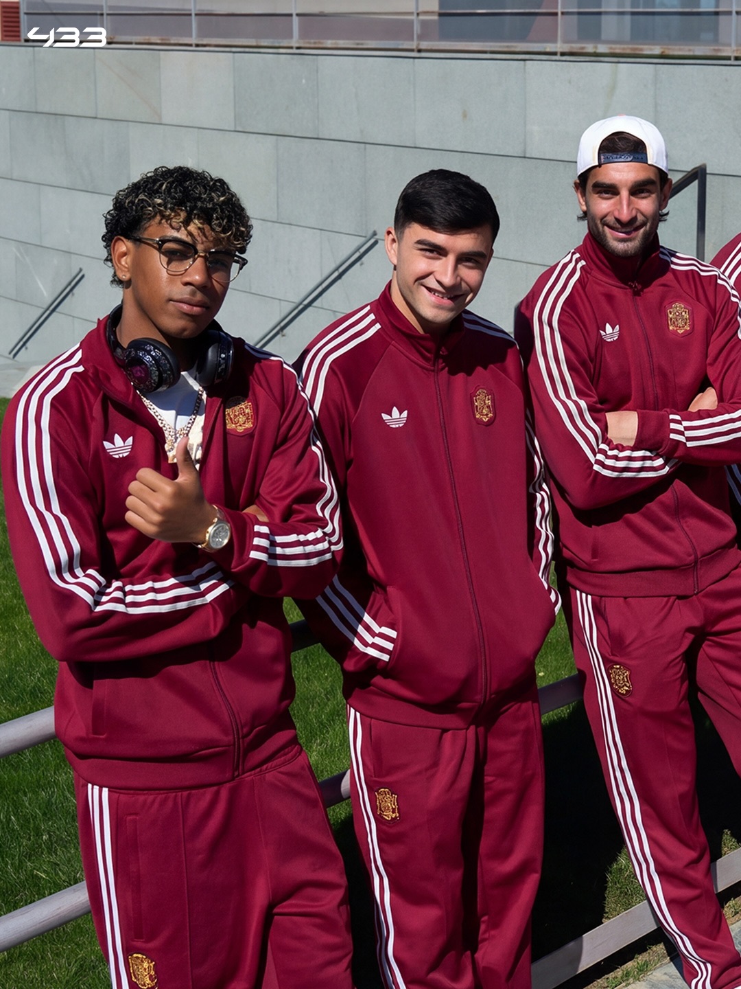 𝐒𝐏𝐀𝐈𝐍𝐀𝐋𝐎𝐍𝐀 😎🇪🇸

8️⃣ Barcelona players have been included in Spain's World Cup squad 😲

✔️ Joan García
✔️ Eric García
✔️ Pau Cubarsí
✔️ Pedri 
✔️ Gavi
✔️ Dani Olmo 
✔️ Ferran Torres
✔️ Lamine Yamal
