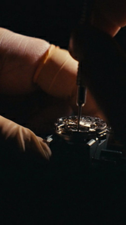 With over 40 years of expertise, Humbertown Jewellers offers meticulous care for your luxury timepieces. Our skilled in-house watchmakers ensure each piece is serviced with precision, preserving its beauty and legacy for years to come. #HumbertownJewellers #Toronto #luxury #timepiece