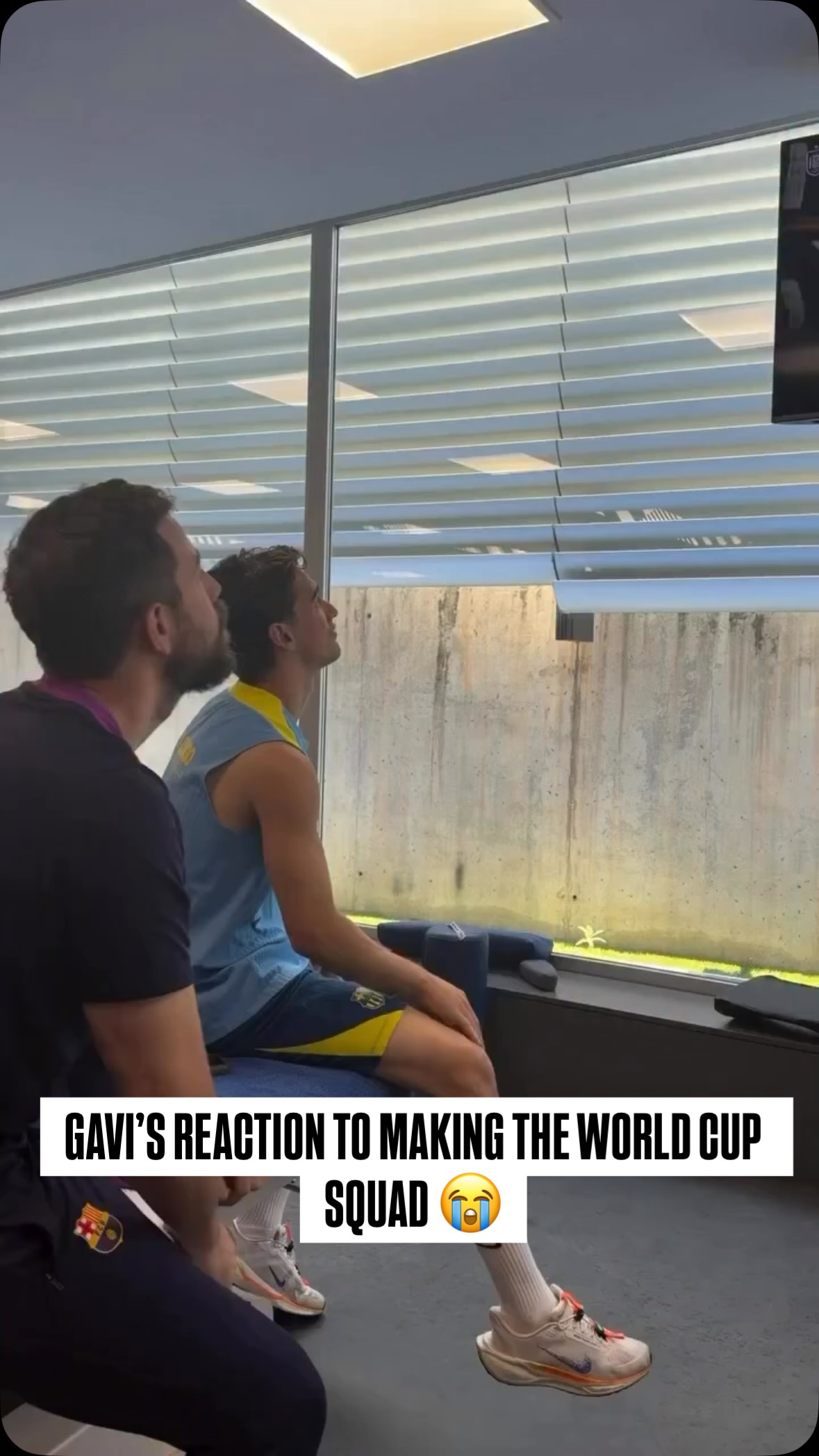 Lamine Yamal captured this special moment with his Barcelona teammate 🇪🇸✨

The duo are set to play at their first World Cup together 🤝 @lamineyamal