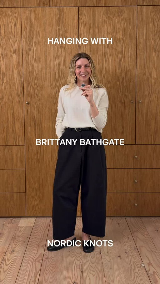 Hanging with @brittanybathgate 

Filmed at her home in Norwich, UK, Brittany shares her approach to creating a softer, more considered atmosphere through curtains — and proves she knows her way around a curtain rail.

Brittany’s bedroom features The Grand and The Sheer curtains in Sunrise.

Film by @elsalouiseparker