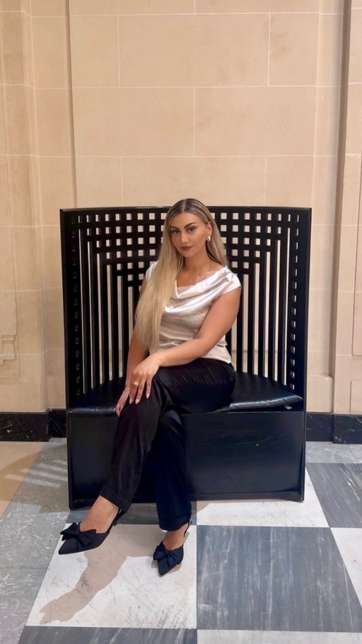 Serving satin & silk sophistication with @silksilky_official ✨

Wearing the silk satin pants & the silk satin sleeve top, highlighting the luxurious texture and natural sheen of 100% 6A Grade Mulberry Silk.🖤

Use my code: MONALLEYA for 12% off 🤍

#silksilky #silksilkystyle #naturalsilkexpert #luxurysilk #eleganceineverydetail