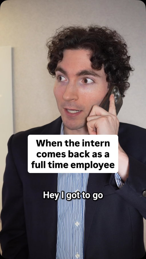 The switch up of responsibilities after being an intern is a rude awakening 
.
.
.
#internship #intern #consultinghumor #workmemes #office