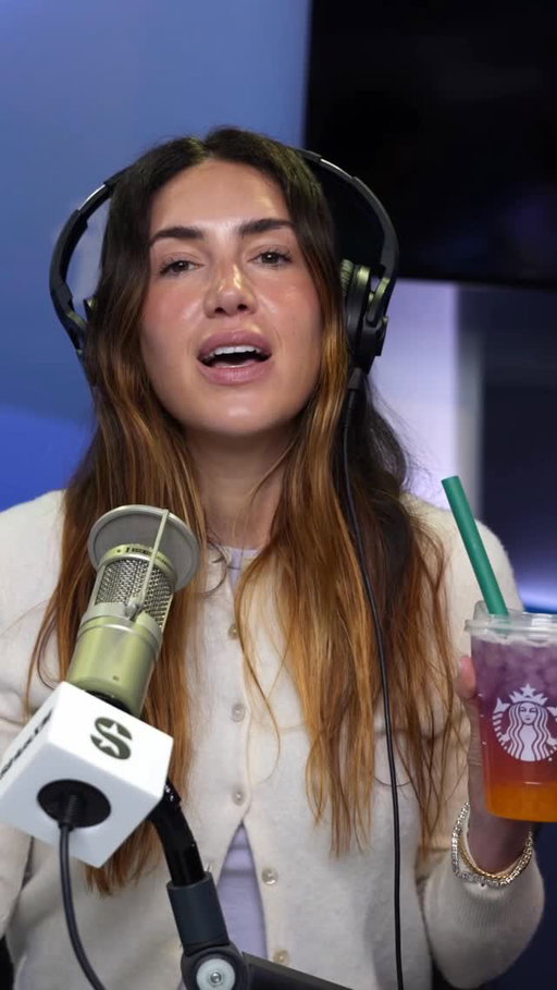 I’m in my “go outside and see what happens” era.
Current obsession: the New Tropical Butterfly Refresher from @starbucks New ep is up ☀️#StarbucksCreator