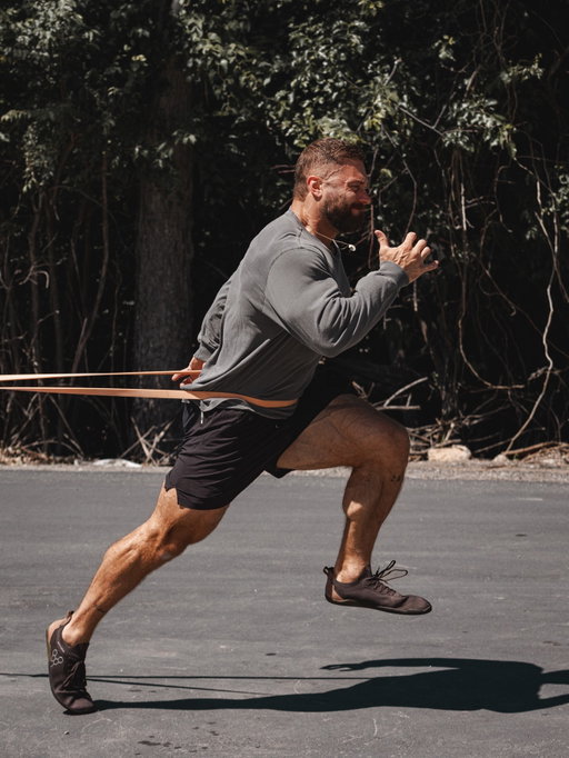 Banded projections / bounding, plyometrics, all the fun stuff. Don’t worry you don’t all need to correct my form in the comments we’re working on it 🫠 
We’re moooovin (slowly but surely).