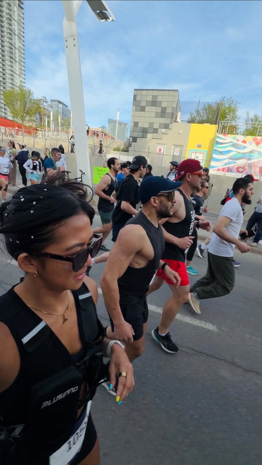 Can’t walk properly but at least he got his medal.. and apparently ready for the next one. Is this common after your first half marathon? 🤣 

All jokes aside, congrats @kylejordon! You CRUSHED your first race and even got a 2:09 chip time! Proof that you can do anything as long as you put your mind to it 👏🏽