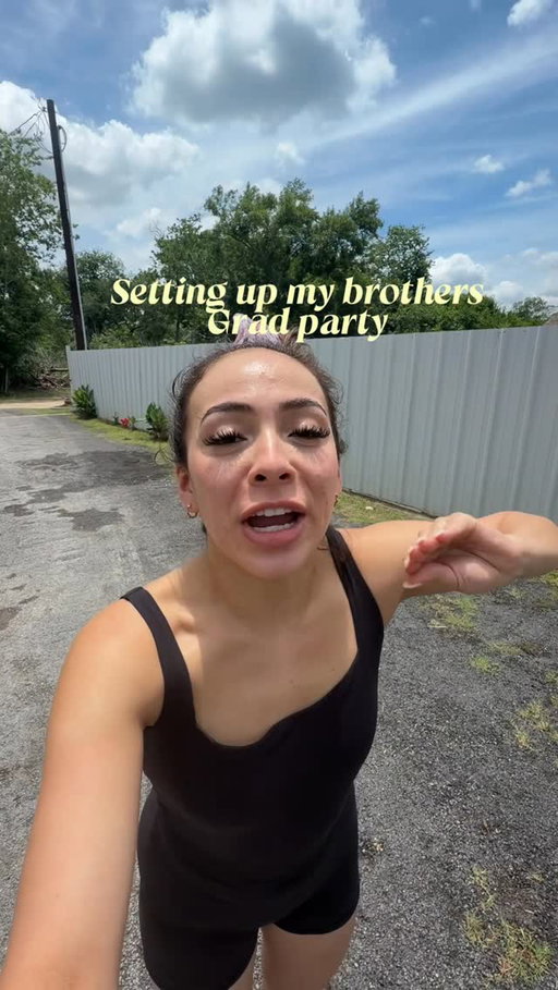 My brothers grad surprise 🎓✨💕 

Set ups- 
Balloons @letspartywithjenn 
Elote cart @bubblesnbatter 
DJ @djstro_hou_ 
Photo Booth @lavishlyevents 
Mechanical bull- rented on FB market place 

TikTok-michellepaaz
Snap-michelleepaz 

#party #graduation #foryoupage #reels #family