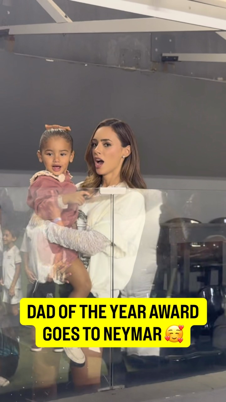 Neymar and his daughter are too cute 🥰