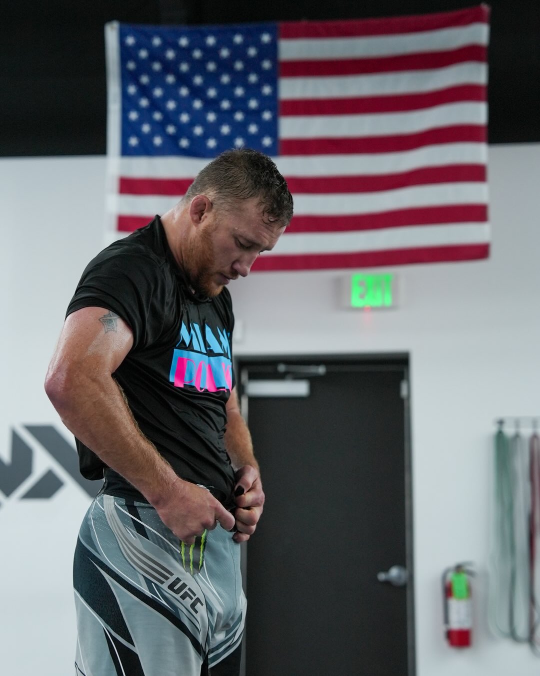 Preparing for one of the biggest fights of his career 💪

In less than a three weeks, @Justin_Gaethje steps out onto the White House South Lawn.

[ #UFCWhiteHouse title fights presented by @cryptocomofficial ]