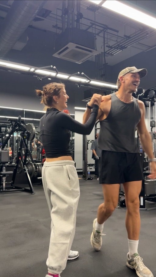 Doing a boxing class today I guess. @jonnyrdavies 
-
Ib: @builtbritt