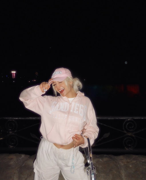 Touristing ✨🤏🏼