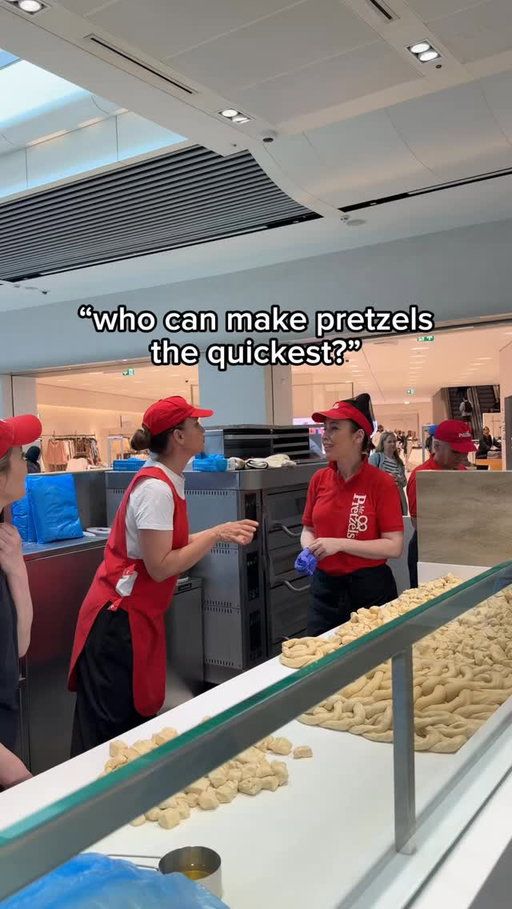 Who’s your money on? 👀🥨