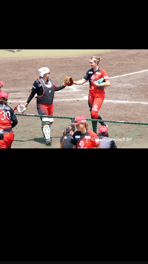 HOW I AM MAKING ADJUSTMENTS USING @drivelinesoftball DATA!

One of the coolest parts about @drivelinesoftball data is learning how to translate numbers into actual movement changes.

“here’s WHY this movement works better for my body.”

The data helped me stop guessing and start understanding what actually creates my best velo, whip, and sequencing.

HAPPY TIGHTEN ✨ UP ✨ TUESDAY💫