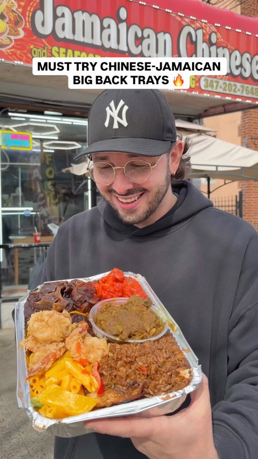 Must try Chinese-Jamaican food only at @flaminwokbronx 

📍839 Burke Avenue, The Bronx

This place is legit & definitely one of a kind… them oxtails were pretty insane 🔥⚡️

#nycfood #nyceats #jamaicanfood #chinesefood #oxtails
