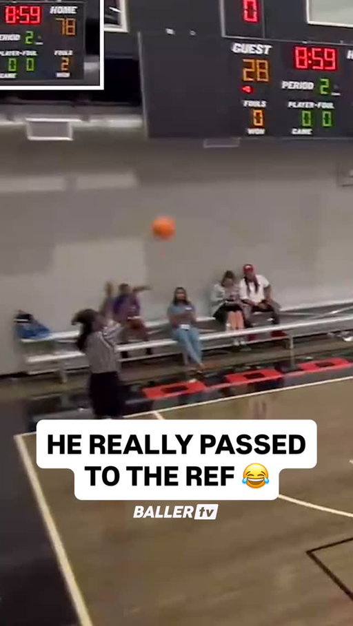 Ref saw his opportunity and took it 😂