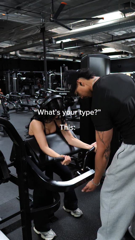 This energy >>

•

•
#gymcouple #explore #gymreels #couple #couplegoals @dfyne.official @dfyne.hq