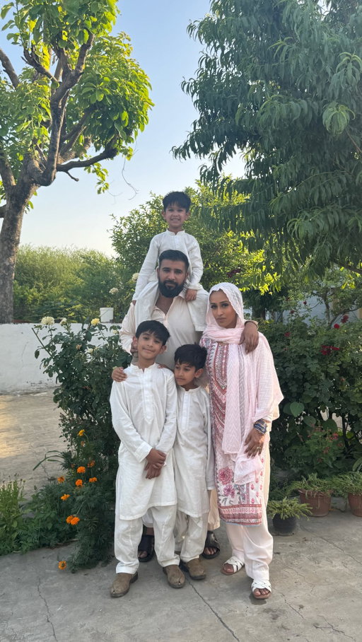Eid Mubarak Insta Fam! Hope you’ve had a good one - it’s been wild for me. Fainted this morning in the 40 degree heat and needed 2 IV drips - alhamdullilah feeling so much better now though! It was so hot the whole day though and the WiFi in the whole village was playing up so I wasn’t even able to check out the girlies Eid fits back in the UK. But I did get to have fresh Qurbani meat and it may be the best I’ve ever had! 🥰 the weather is cooler this evening so guess our Eid starts now?? 😂