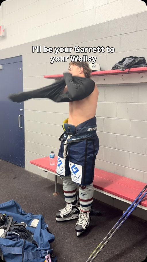 Need a Wellsy
.
.
.
.
.
.
#hockey #garrettgraham #hannahwells #hockeyplayer #offcampus
