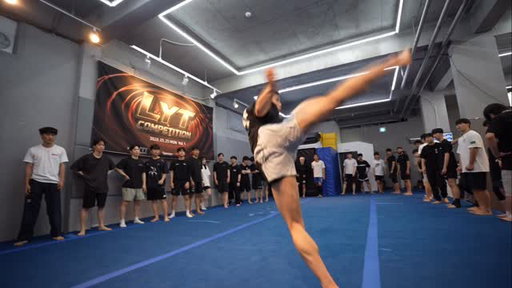 LYT ❤️‍🔥
_
@lyt_tricking 
-
#tricking #tricker #acrobatics #tumbling #트릭킹 @adrenaline_tricking
