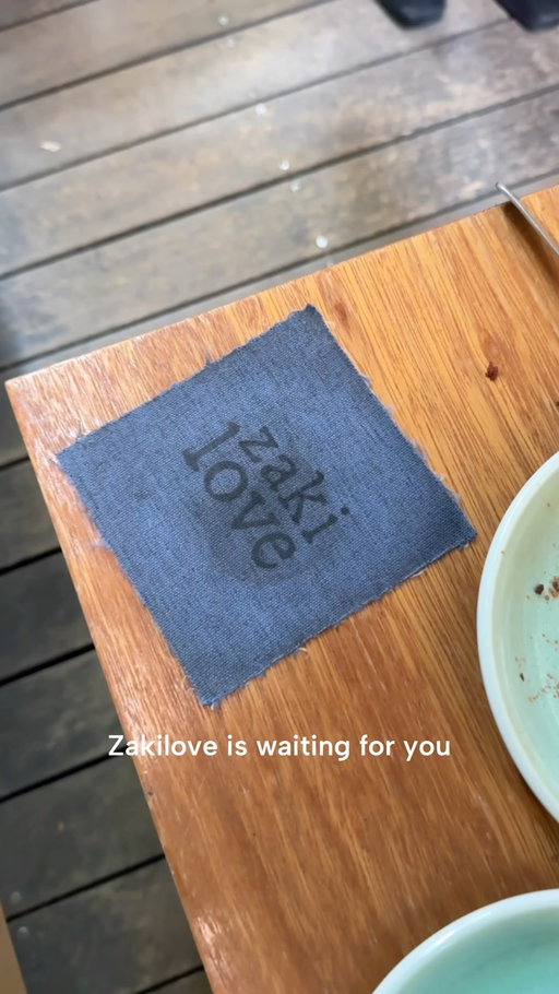 Playing a song in this reel that pulled me straight into his page. Half the playlist had me on Shazam, but every single one was fire. If you need music recs, this is the spot 😮‍💨

📍 @zakilovecom 
.
.
.
.
.
#coffee #lifestyle #seoul #foodie #cafe 

🔖: Coffee, Seoul, foodie, Latte art, Barista, Cafe Review, Fashion, Interior, 맛집, 가오픈, 커피, 라떼아트, 서울, 인테리어, 패션
