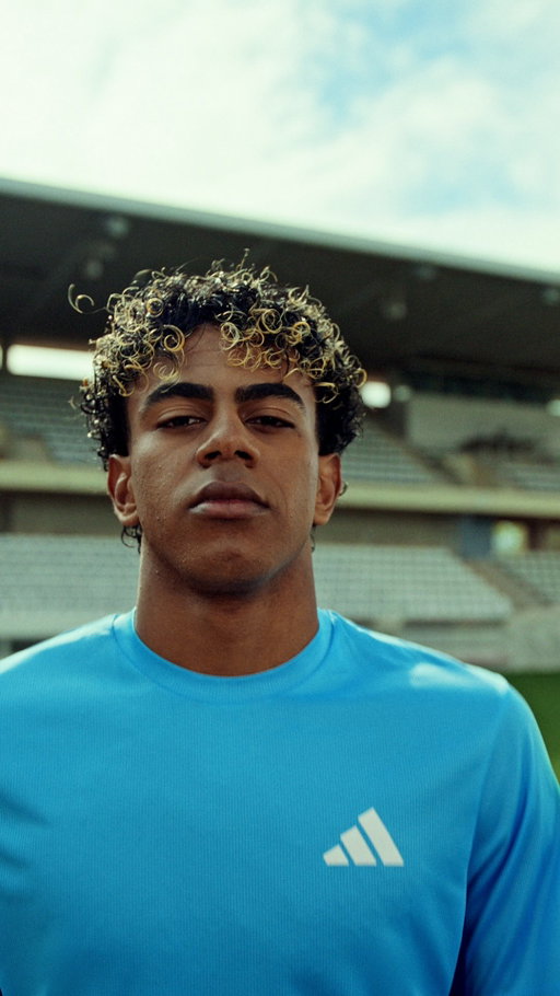 no cameras were harmed during filming #FIFAWorldCup 
-
follow Visa for more tap ins