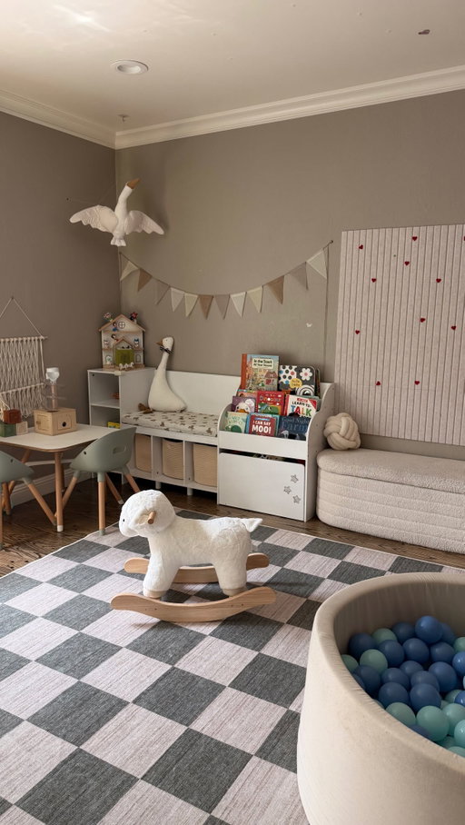 A rug in a playroom is usually not a good idea — unless it’s from Tumble.

📸 @occtop
Rug: Wren — Olive/Sand

#washablerug #homedecor #madefortogether