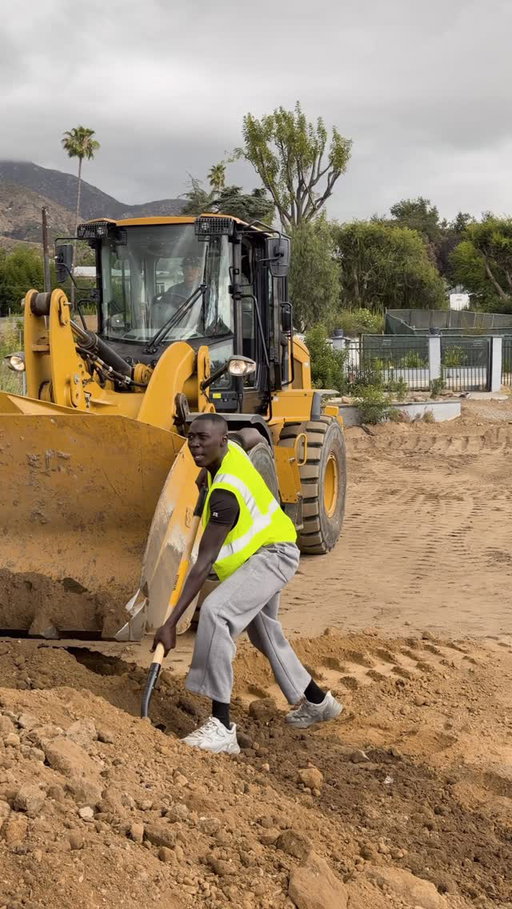 Is gonna be a long day 🚧👷🏿‍♂️#comedy #learnfromkhaby
