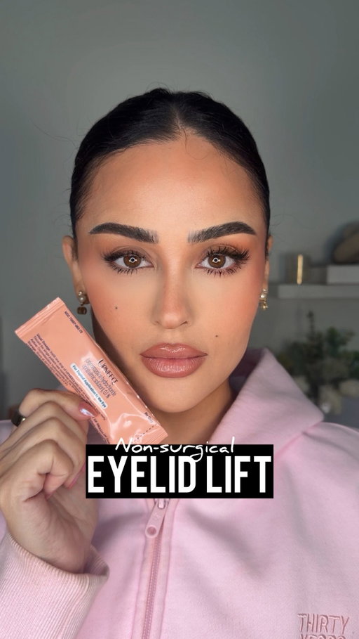 #Ad Added something new in my routine 👀
Upneeq® (oxymetazoline hydrochloride ophthalmic solution), 0.1% isa prescription eyedrop used to treat acquired blepharoptosis (low-lying eyelids) in adults.
If you have drooping eyelid(s), talk to your doctor about your medical history, symptoms, and other medications you are taking. Drooping lids can be caused by other serious conditions of the eye, brain, and nerves, such as stroke. If you have heart disease, blood pressure or blood flow issues, or risk for angle-closure glaucoma, use care when taking UPNEEQ and call your doctor if your condition gets worse.
Each UPNEEQ vial is for one-time use. Use as directed and discard after use. Do not touch the tip of the vial to your eye or other surface.
For additional Important Safety Information and Full Prescribing Information, visit link in @upneeq bio.
Paid partnership with RVL Pharmaceuticals. 

#eyelift #eyeliftsurgery #nonsurgical #makeup