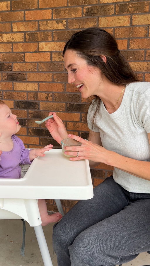 Starting solids just got a whole lot simpler with this baby food maker from @bearhomeus 🍎🍐👶🏼 

My favorite feature is that it’s made with 100% medical grade stainless steel so no hot food ever touching plastic! 

Link in bio + use code ABBYMOORE for 10% off! 

#DealsForYouDays #ad #babyessentials #startingsolids #ugccontentcreator